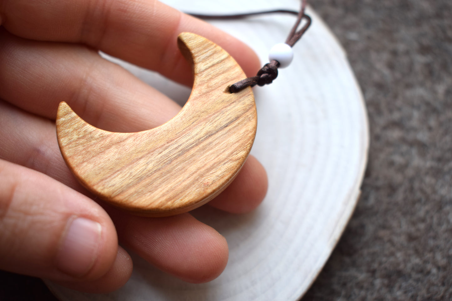 Leafy Moon in Cherry 2