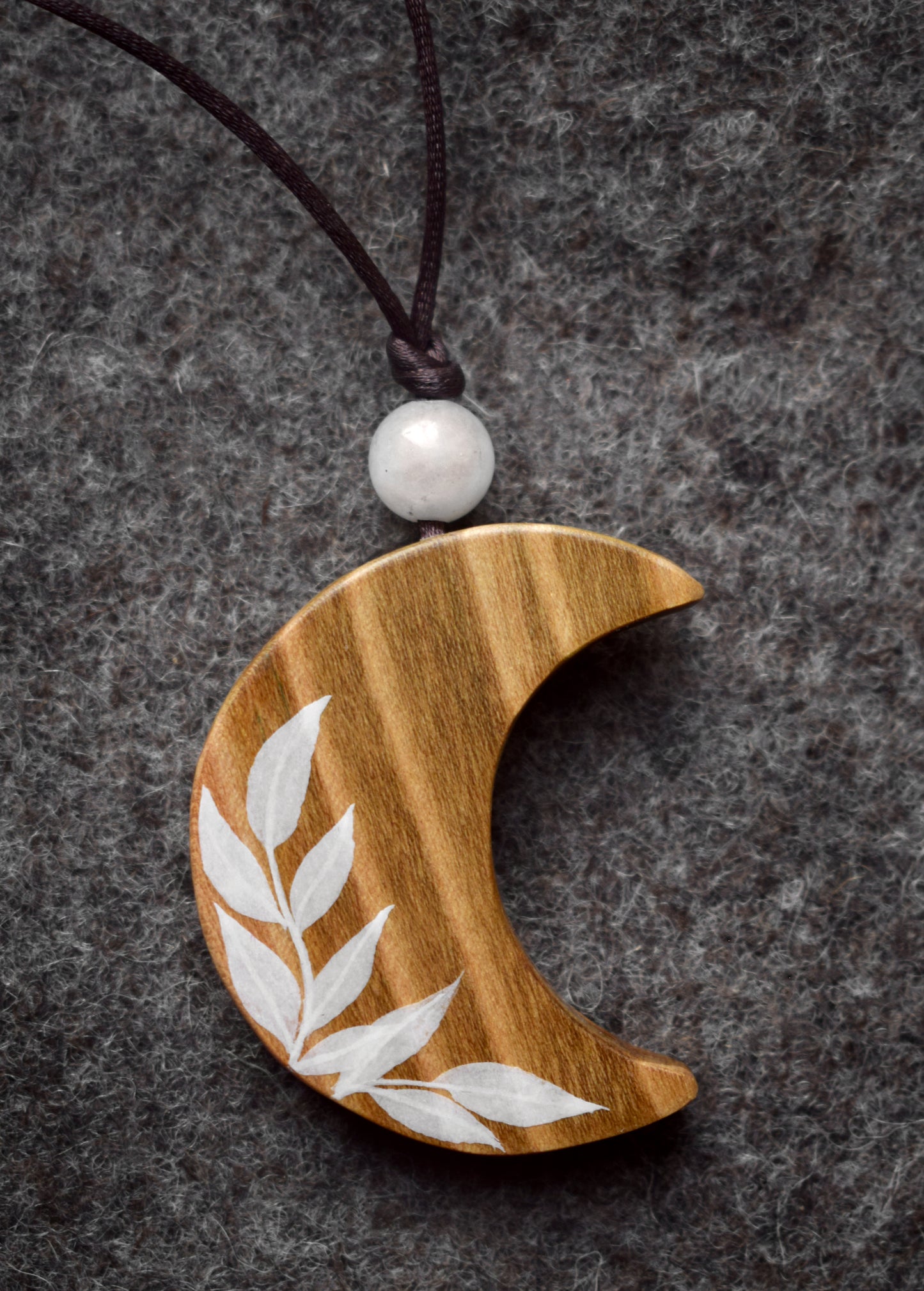 Leafy Moon in Cherry with Snow Jade Bead