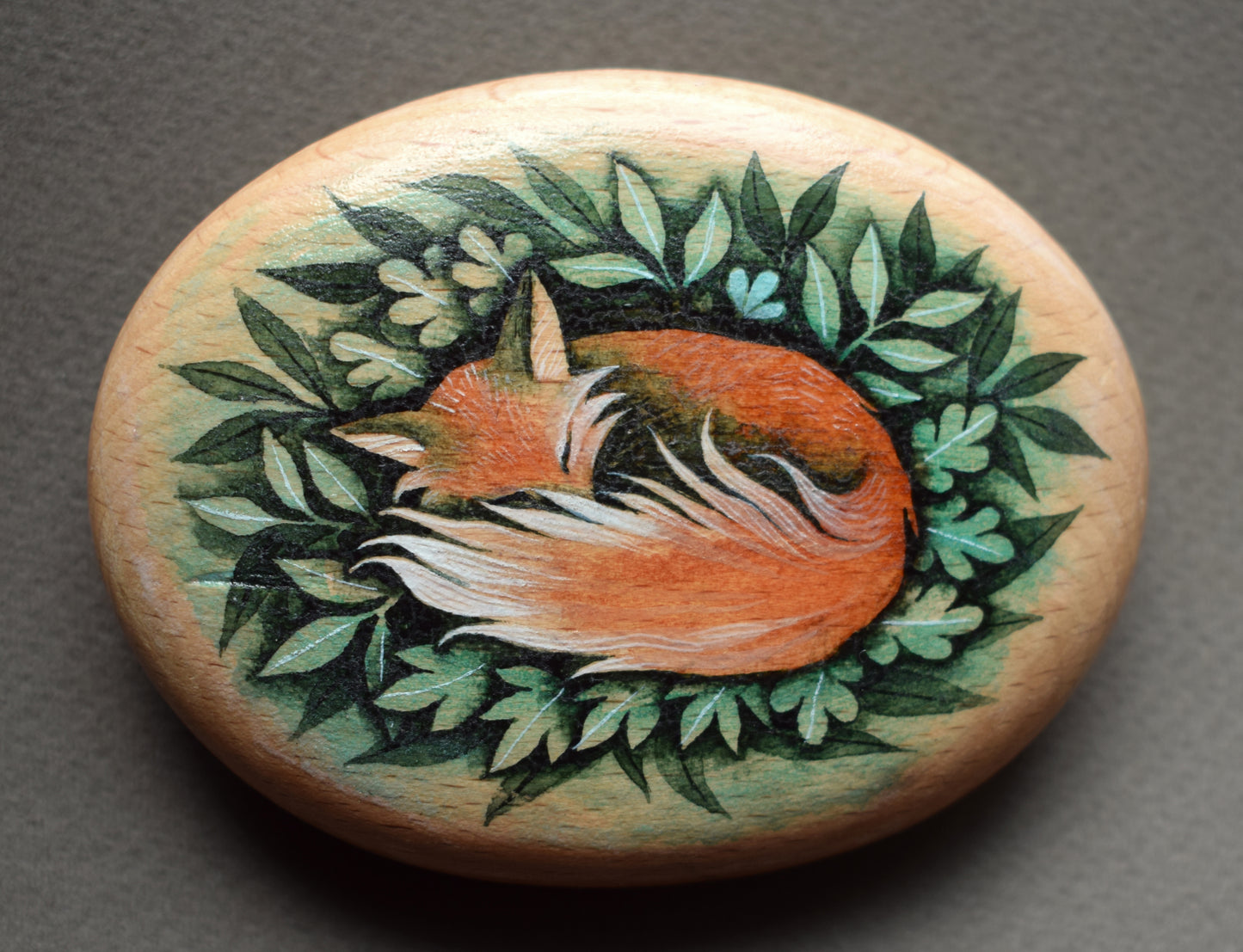 Sleeping Fox Pebble (large)