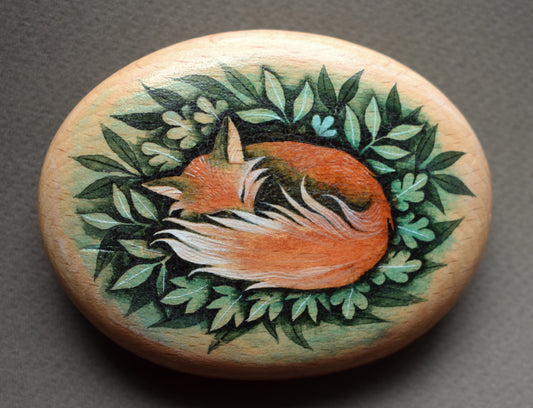 Sleeping Fox Pebble (large)
