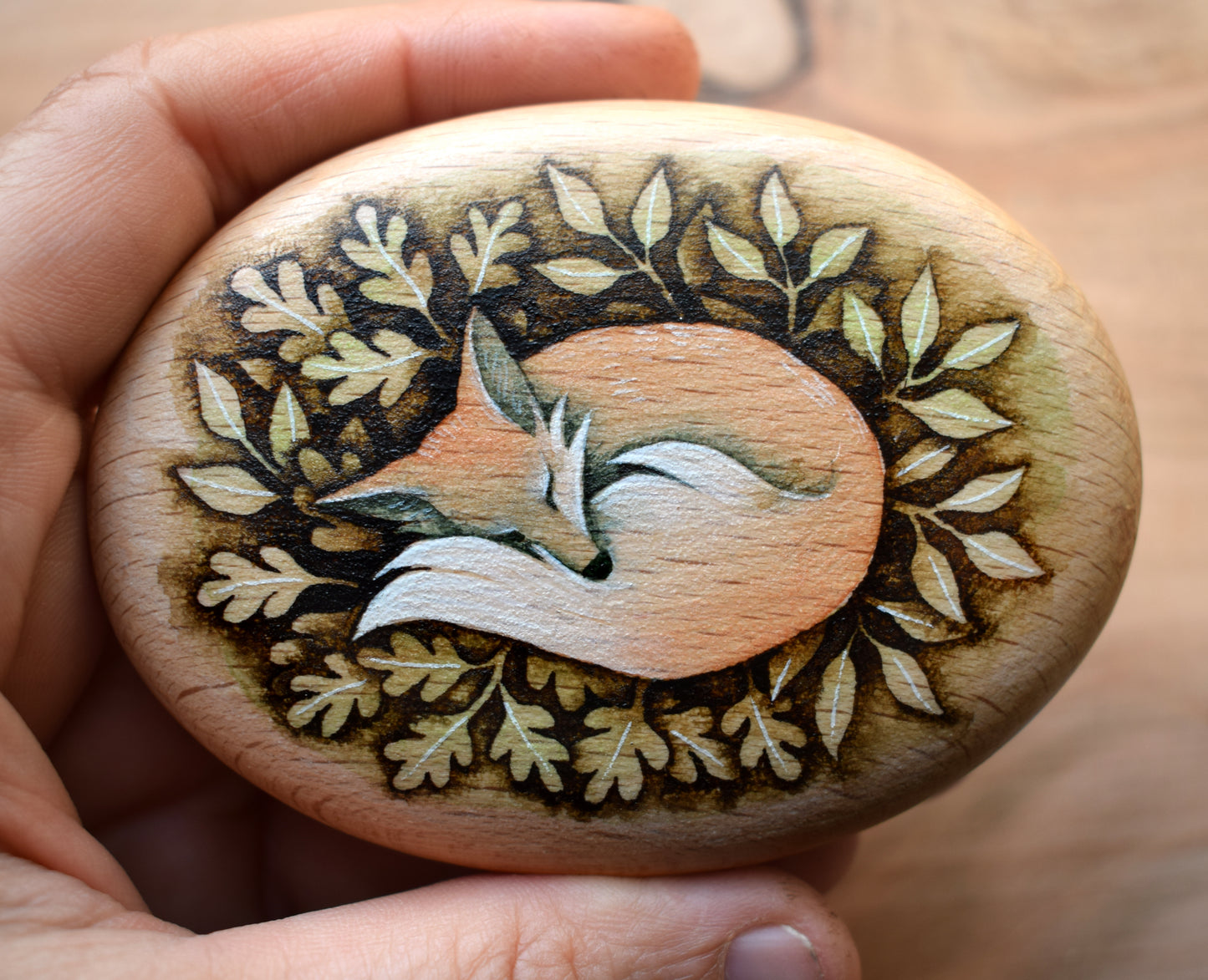 Sleeping Fox Pebble (large)