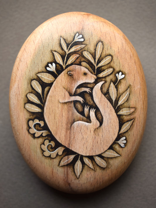 Otter Wood Pebble (large)