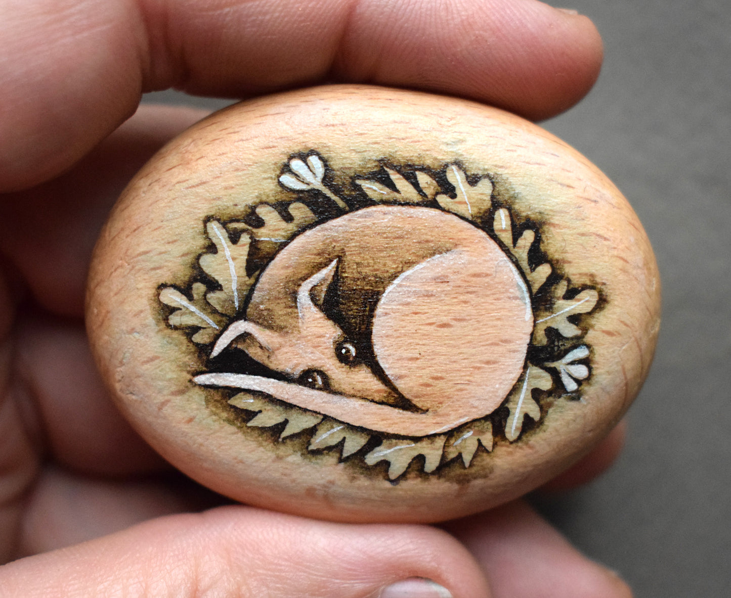 Greyhound/whippet –  Mini Wood Pebble
