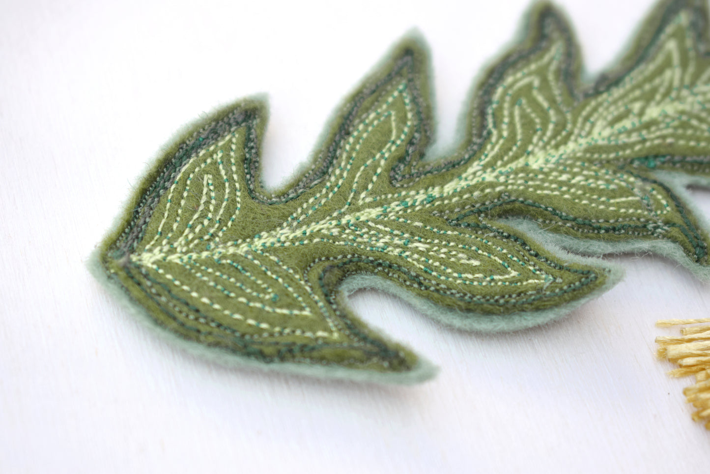 Dandelion bookmark - embroidered felt