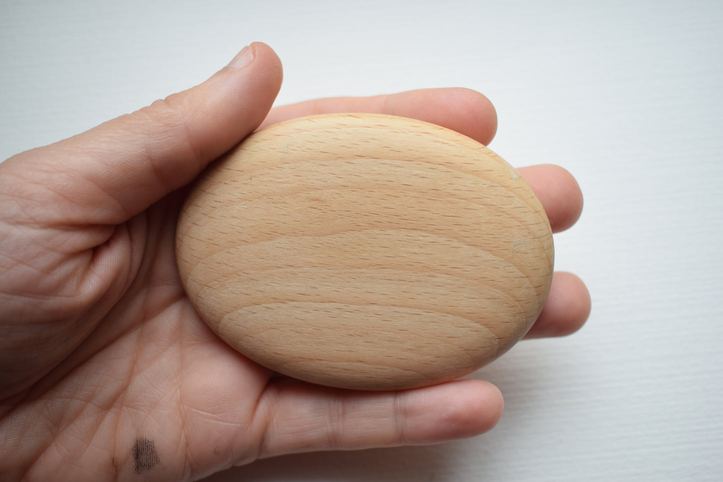 Hare Pebble