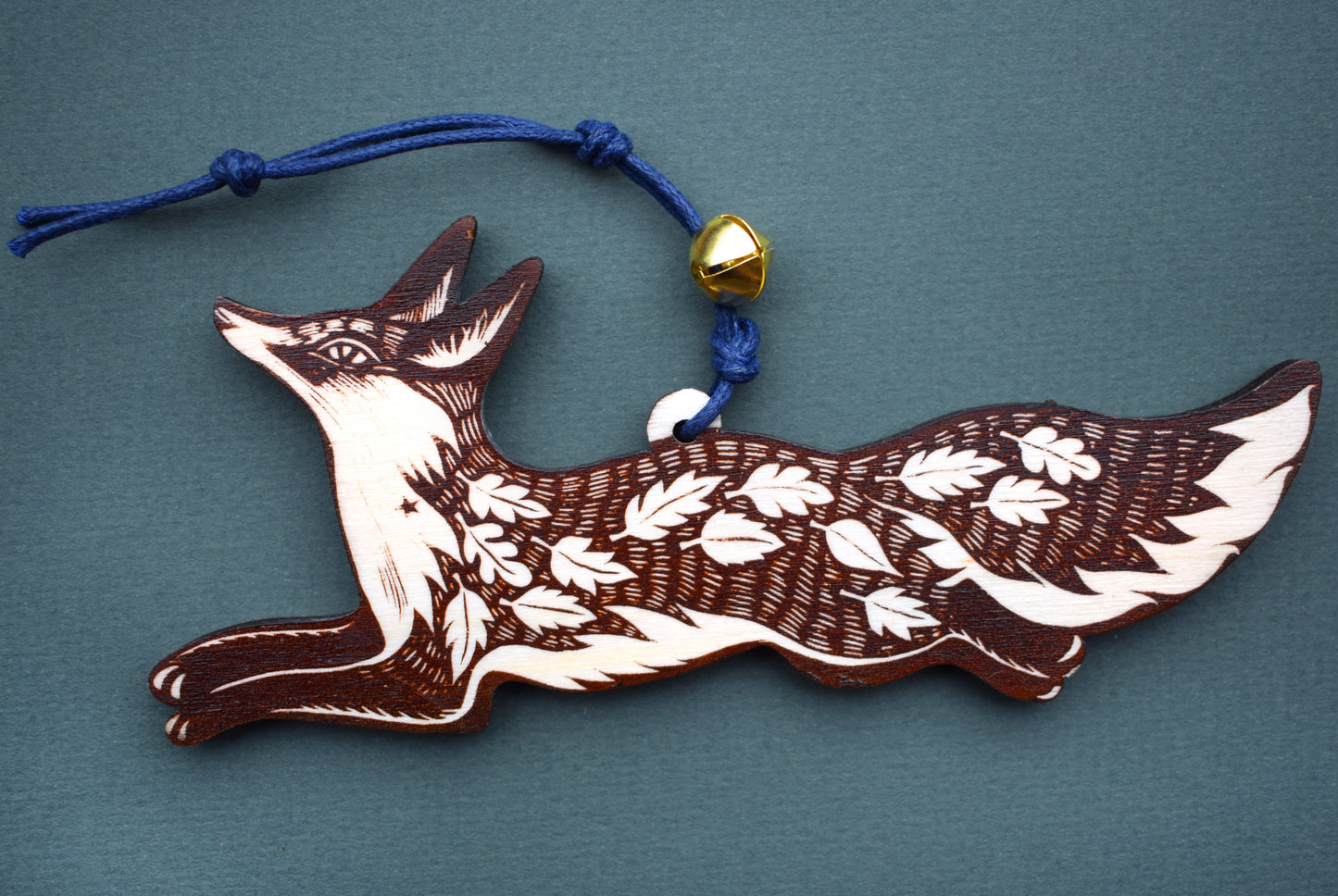 Small Leafy fox - screen print on wood ornament, in red or brown