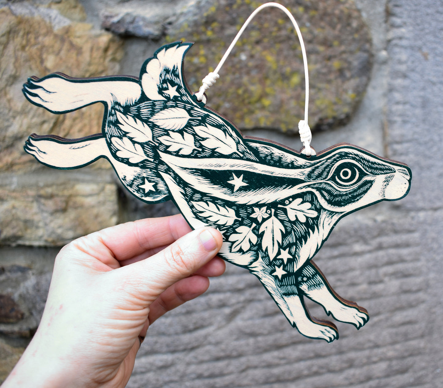 Forest Green Hare Wall Hanging (b26)