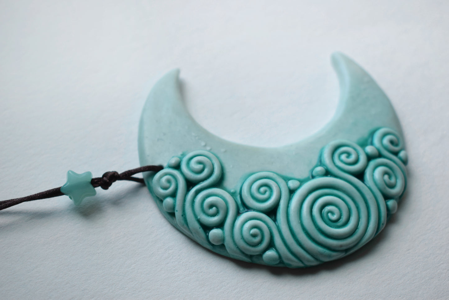 Minty Green Moon Wall Hanging (J1)