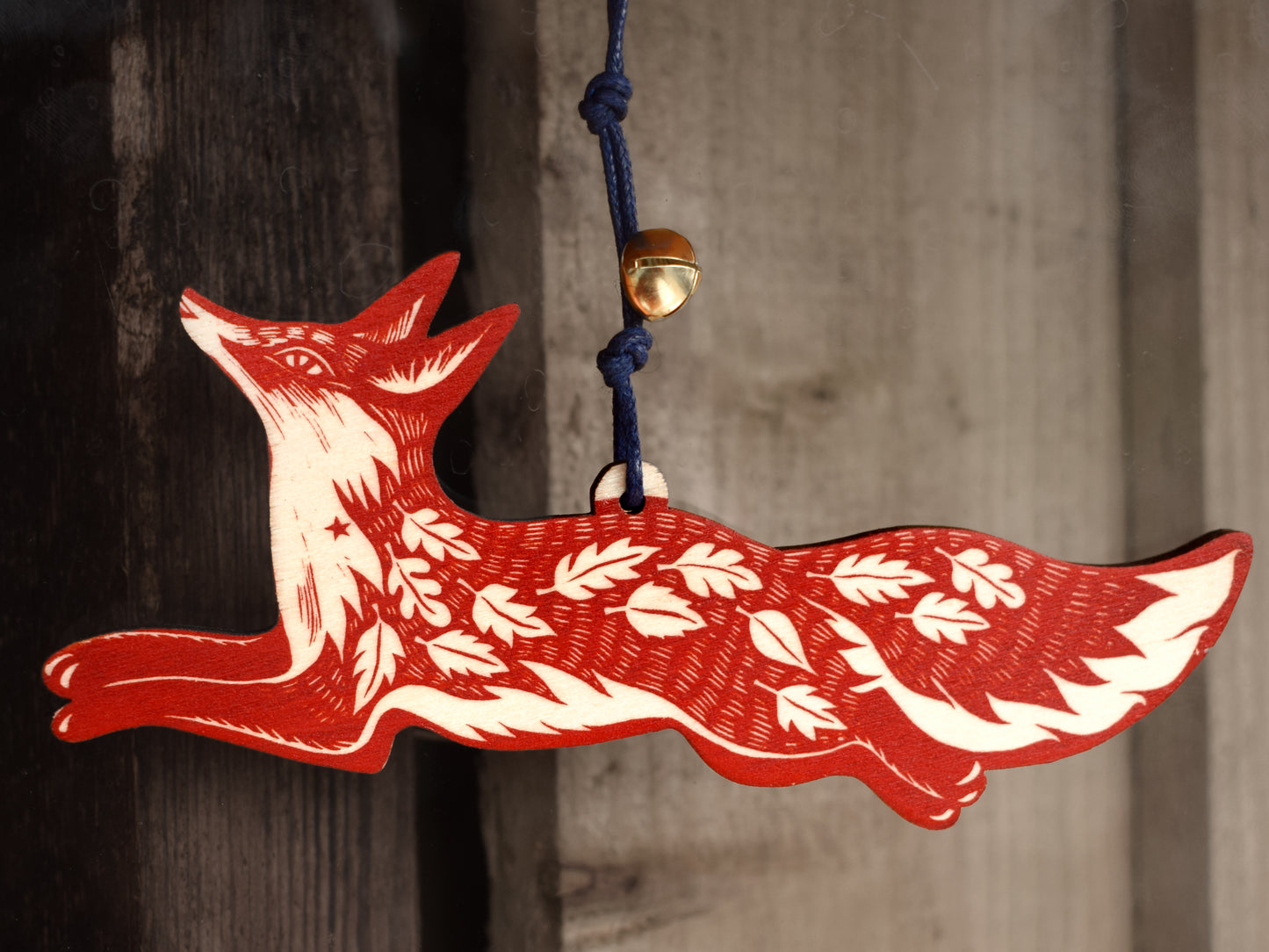 Small Leafy fox - screen print on wood ornament, in red or brown